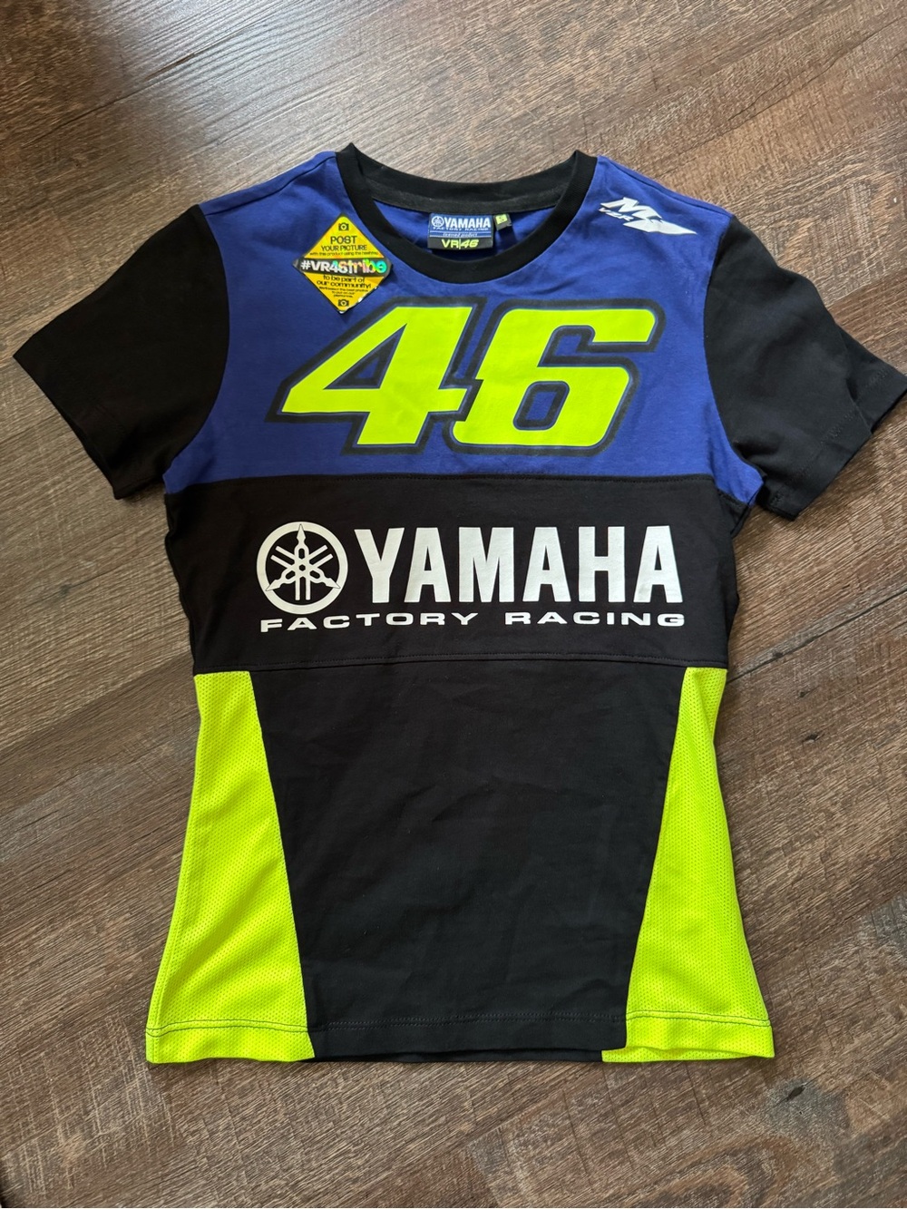 Unisex Sz Small Yamaha VR46 Valentino Rossi 46 MotoGp Collection